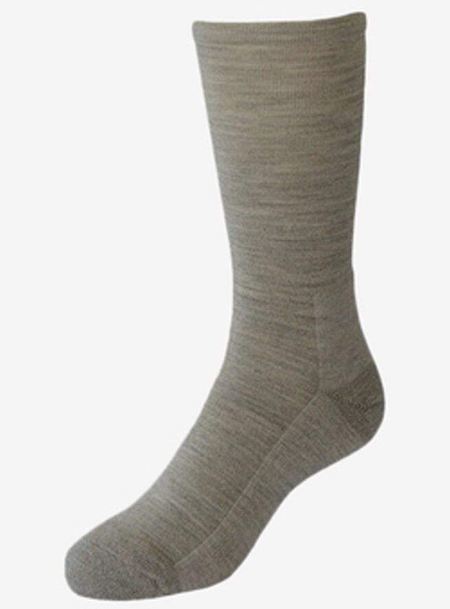 Low Tension Merino Health sock Duthie and Bull This sock is designed with no top band to avoid restriction for those with circulation problems or medical problems such as diabetes. This is a very popular sock with our overseas visitors, as they tell us there really isn't anything comparable available. These socks also feature a terry sole for added cushioning/comfort for the soles of your feet, and the merino wool keeps your feet warm and insulated while remaining lightweight. Features Low Tension Socks 70% Merino Wool, 26% Nylon, 4% Nylon Designed with no top band to avoid restriction Terry sole for added comfort Proudly made in Norsewood, New Zealand Size Guide Sizing Small Medium Large NZ/UK/AUST 2-5 6-10 11-13 NZ Women 4-7 8-12 13-15 EUROPE 35-38 39-43 44-48 US MENS 3-6 7-11 12-14