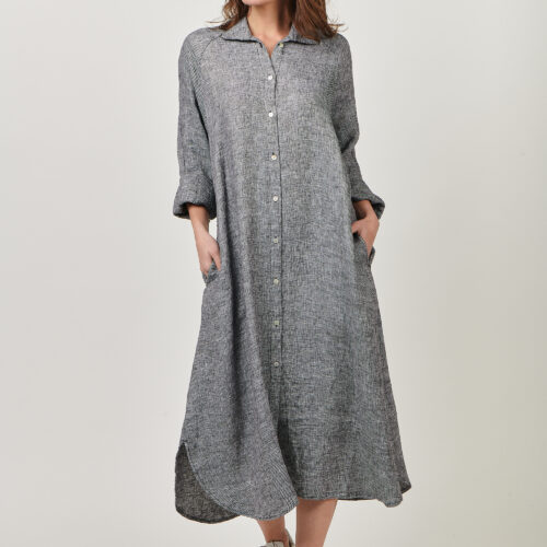 GA417 Take your favourite linen shirt and turn it into a midi dress. GA417 features a soft point collar, buttons all the way down, and a cuffed sleeve designed to be loosely rolled up. Made from 100% linen, with a subtle high-low hem, take this dress into the cooler evenings by pairing it with boots and a jacket. The model is 169cm tall and wears a size S equivalent to a size 10