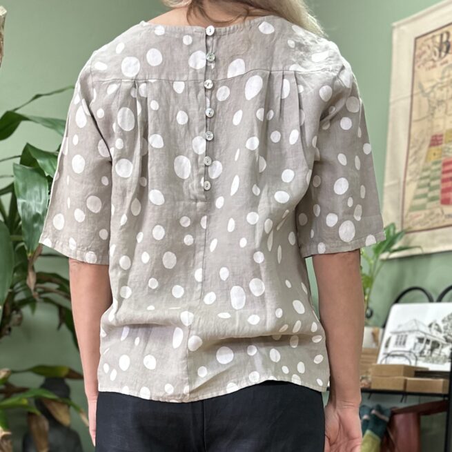 Bluberry Italia Spot Button Back Top