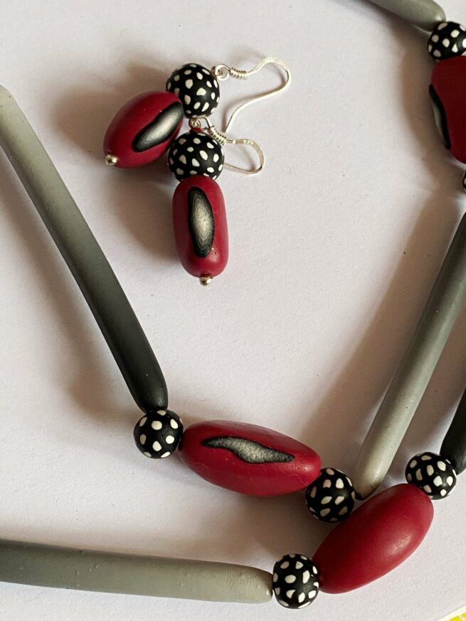 Red Bean Rato Simi Earrings